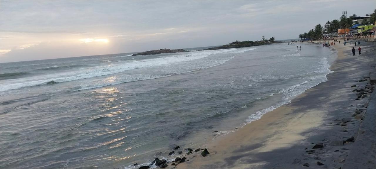Packbag Beach Hotel Kovalam Exterior foto