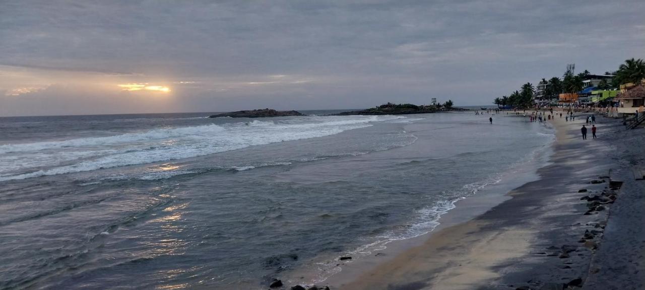 Packbag Beach Hotel Kovalam Exterior foto