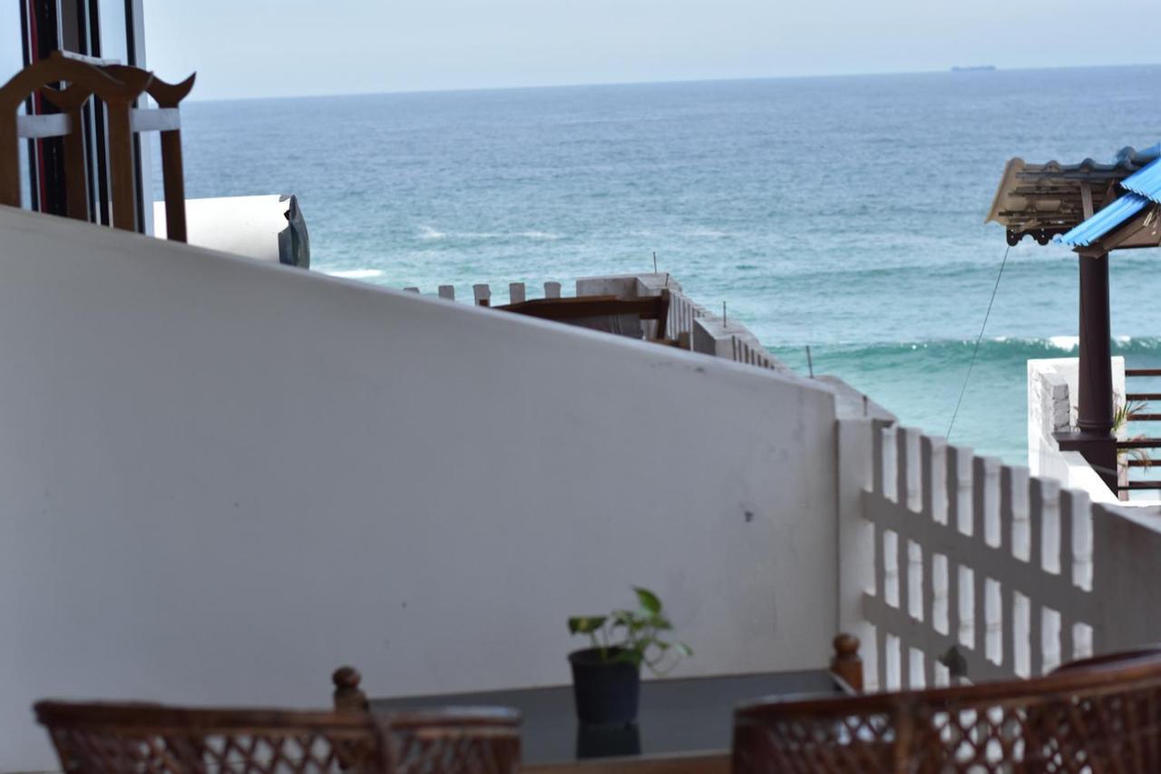 Packbag Beach Hotel Kovalam Exterior foto