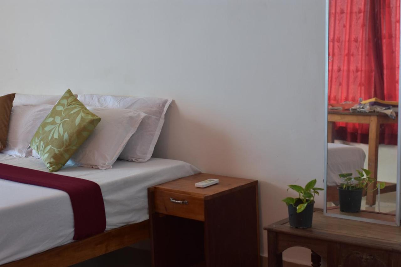 Packbag Beach Hotel Kovalam Exterior foto