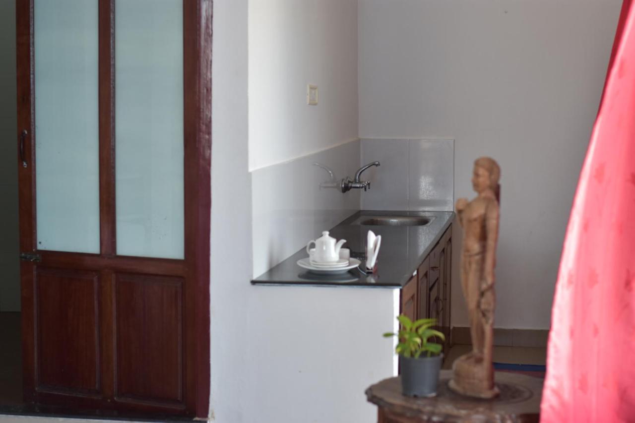 Packbag Beach Hotel Kovalam Exterior foto