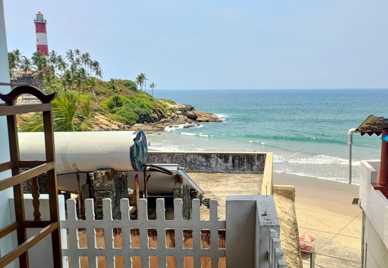 Packbag Beach Hotel Kovalam Exterior foto